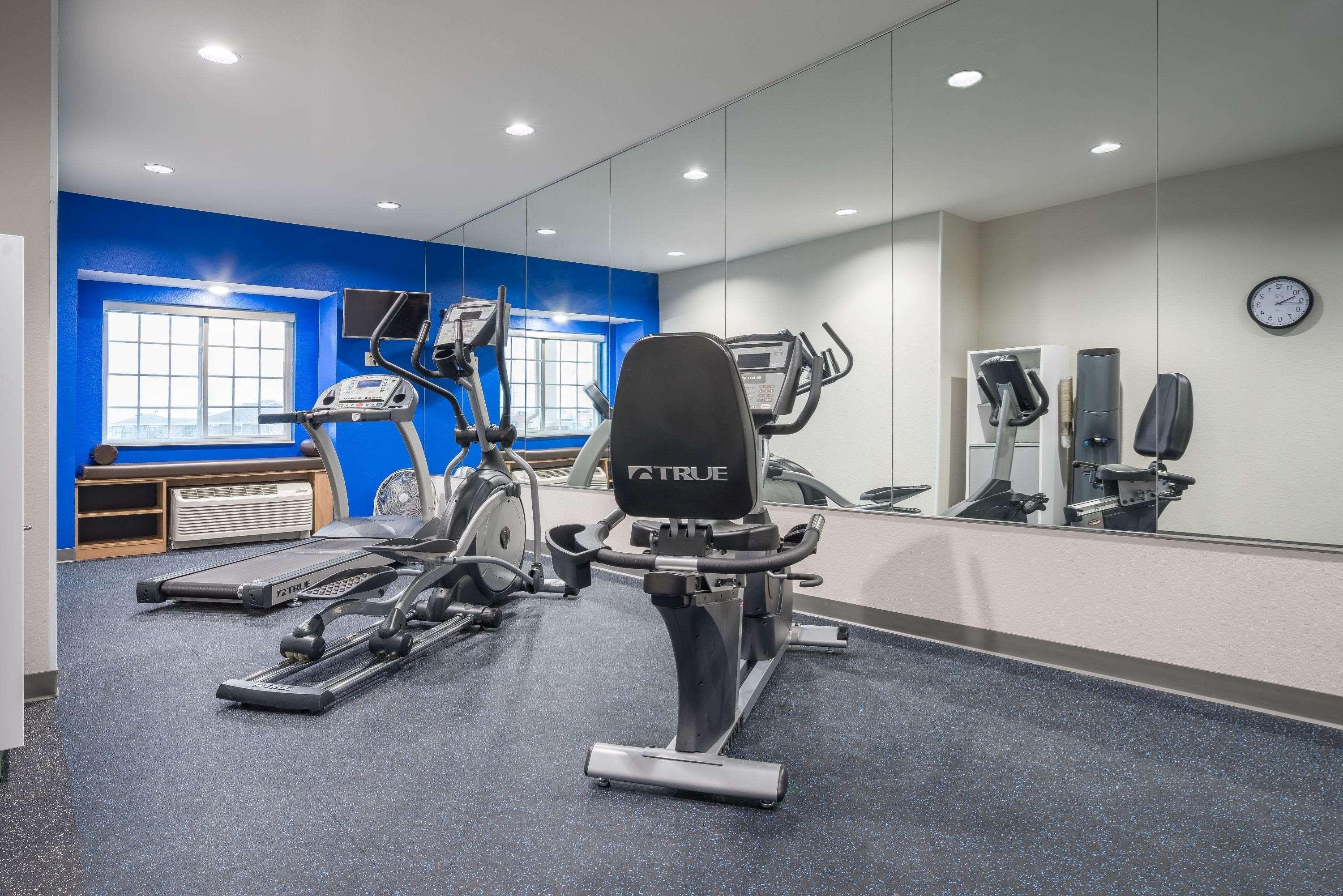 Microtel Inn & Suites By Wyndham Moorhead Fargo Area Экстерьер фото