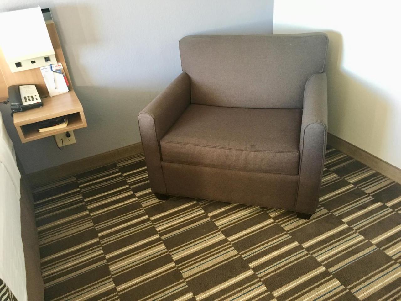 Microtel Inn & Suites By Wyndham Moorhead Fargo Area Экстерьер фото